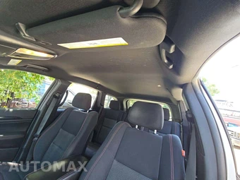2016 Jeep Grand Cherokee Laredo 75th Anniversary Edition - miniatura 11