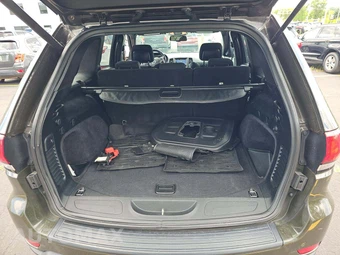 2016 Jeep Grand Cherokee Laredo 75th Anniversary Edition - miniatura 14