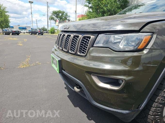 2016 Jeep Grand Cherokee Laredo 75th Anniversary Edition - miniatura 21