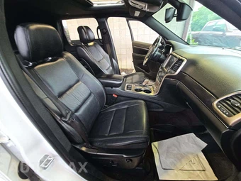 2016 Jeep Grand Cherokee Limited – miniatura 18