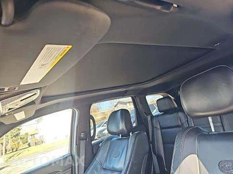 2016 Jeep Grand Cherokee Overland - miniatura 11