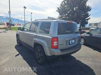 2016 Jeep Patriot 75th Anniversary Edition - miniatura 2