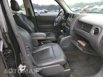 2016 Jeep Patriot High Altitude Edition - miniatura 2