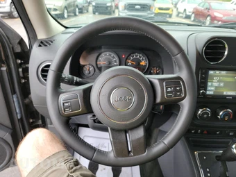 2016 Jeep Patriot High Altitude Edition - miniatura 4