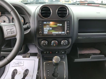 2016 Jeep Patriot High Altitude Edition - miniatura 5