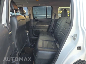 2016 Jeep Patriot High Altitude Edition – miniatura 13