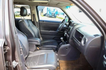 2016 Jeep Patriot High Altitude Edition - miniatura 15