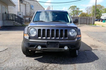 2016 Jeep Patriot High Altitude Edition - miniatura 2