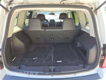 2016 Jeep Patriot High Altitude Edition - miniatura 11