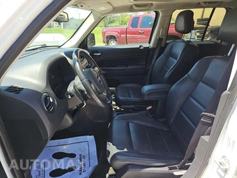 2016 Jeep Patriot High Altitude Edition - miniatura 3