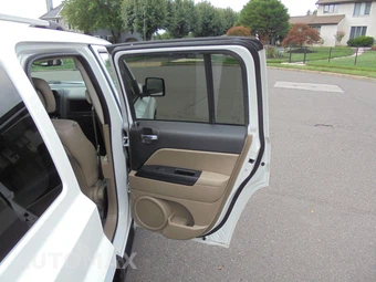 2016 Jeep Patriot High Altitude Edition - miniatura 46