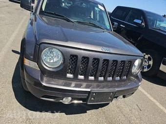 2016 Jeep Patriot High Altitude Edition – miniatura 2