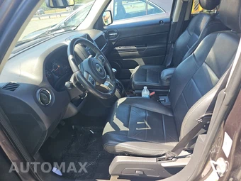 2016 Jeep Patriot High Altitude Edition – miniatura 7
