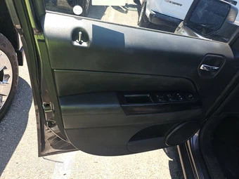 2016 Jeep Patriot High Altitude Edition – miniatura 9