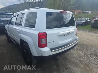 2016 Jeep Patriot High Altitude Edition – miniatura 6