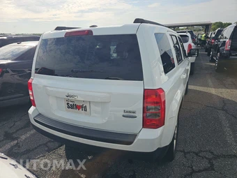 2016 Jeep Patriot Latitude – miniatura 5