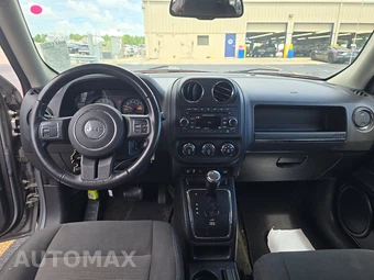 2016 Jeep Patriot Latitude - miniatura 11