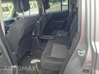 2016 Jeep Patriot Latitude - miniatura 13