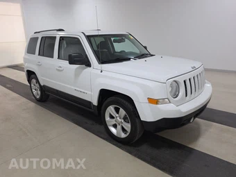 2016 Jeep Patriot Latitude – miniatura 3