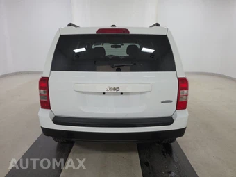 2016 Jeep Patriot Latitude – miniatura 5