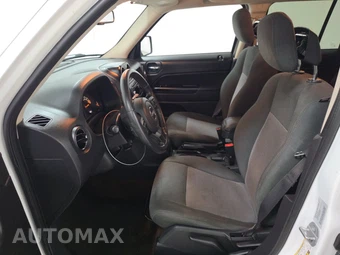 2016 Jeep Patriot Latitude – miniatura 7