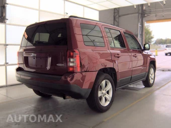 2016 Jeep Patriot Latitude – miniatura 4