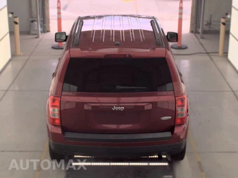 2016 Jeep Patriot Latitude – miniatura 5