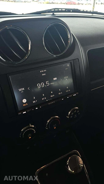 2016 Jeep Patriot Latitude – miniatura 19