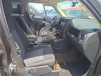 2016 Jeep Patriot Latitude – miniatura 15