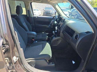 2016 Jeep Patriot Latitude – miniatura 19