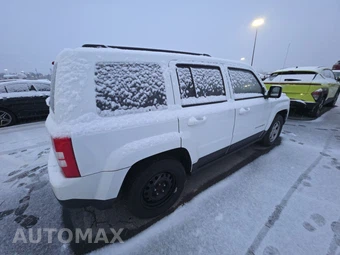 2016 Jeep Patriot Sport – miniatura 4