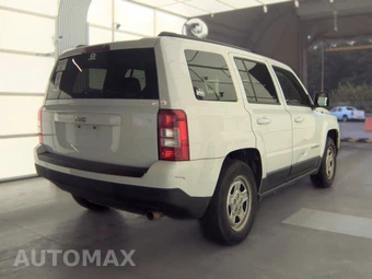 2016 Jeep Patriot Sport – miniatura 4