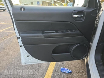 2016 Jeep Patriot Sport – miniatura 9