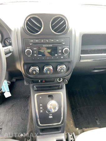2016 Jeep Patriot Sport - miniatura 8