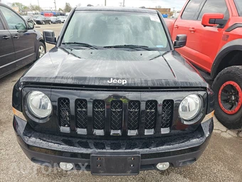 2016 Jeep Patriot Sport - miniatura 2