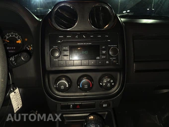 2016 Jeep Patriot Sport – miniatura 11