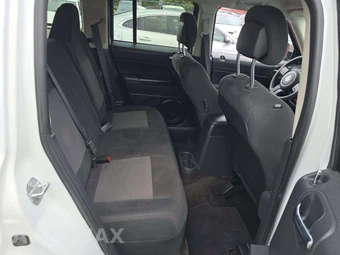 2016 Jeep Patriot Sport - miniatura 16