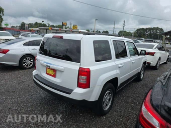 2016 Jeep Patriot Sport - miniatura 3