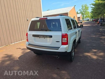 2016 Jeep Patriot Sport SE - miniatura 3