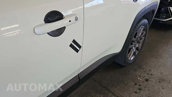 2016 Jeep Renegade 75th Anniversary Edition – miniatura 35