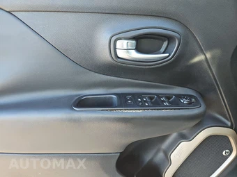 2016 Jeep Renegade 75th Anniversary Edition – miniatura 9