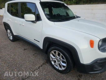 2016 Jeep Renegade Latitude – miniatura 3