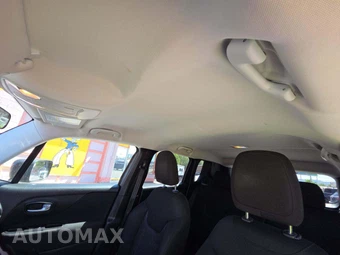2016 Jeep Renegade Latitude – miniatura 8