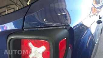 2016 Jeep Renegade Latitude – miniatura 4