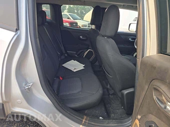 2016 Jeep Renegade Latitude – miniatura 13
