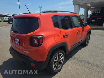 2016 Jeep Renegade Latitude – miniatura 3