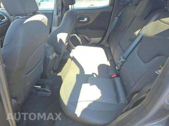 2016 Jeep Renegade Latitude – miniatura 14