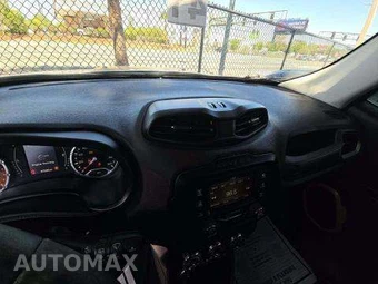 2016 Jeep Renegade Latitude - miniatura 10