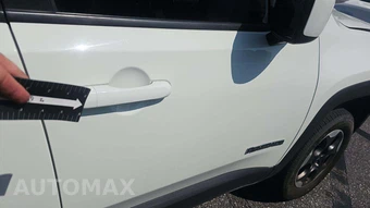 2016 Jeep Renegade Latitude – miniatura 20