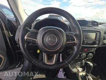 2016 Jeep Renegade Limited – miniatura 10